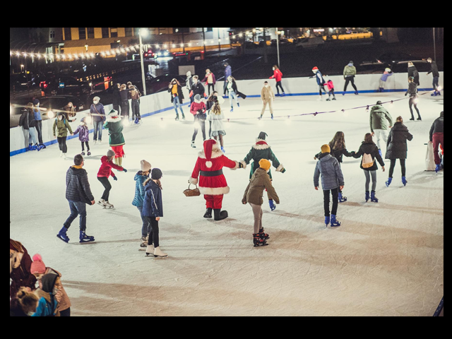 IceWorker ice rink at Park Wodny in Krakow
